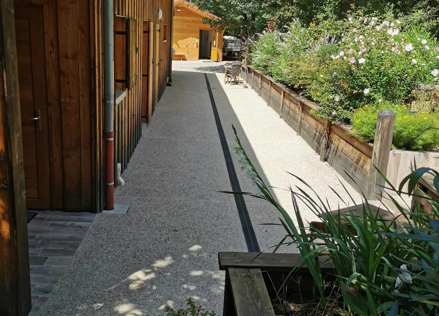 Les Cabanes De Fontfroide Saint-Antoine  0*, Saint-Antoine (Isere) France