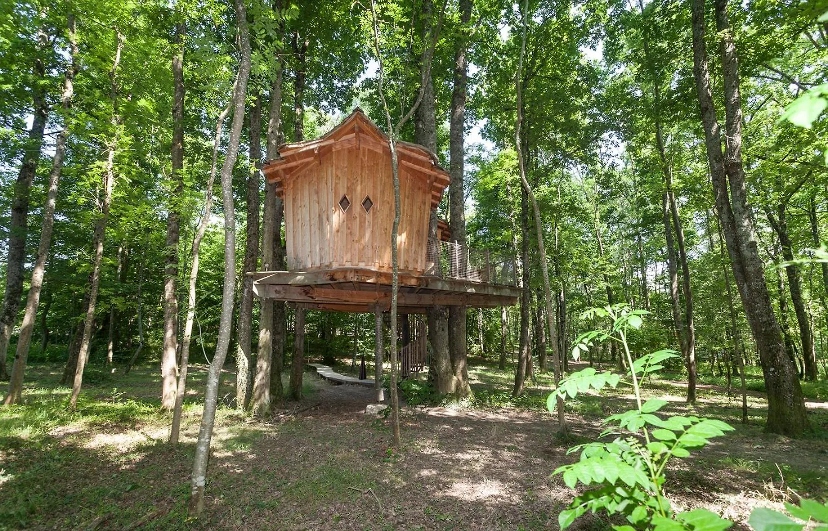 Les Cabanes De Fontfroide Saint-Antoine  Campsite