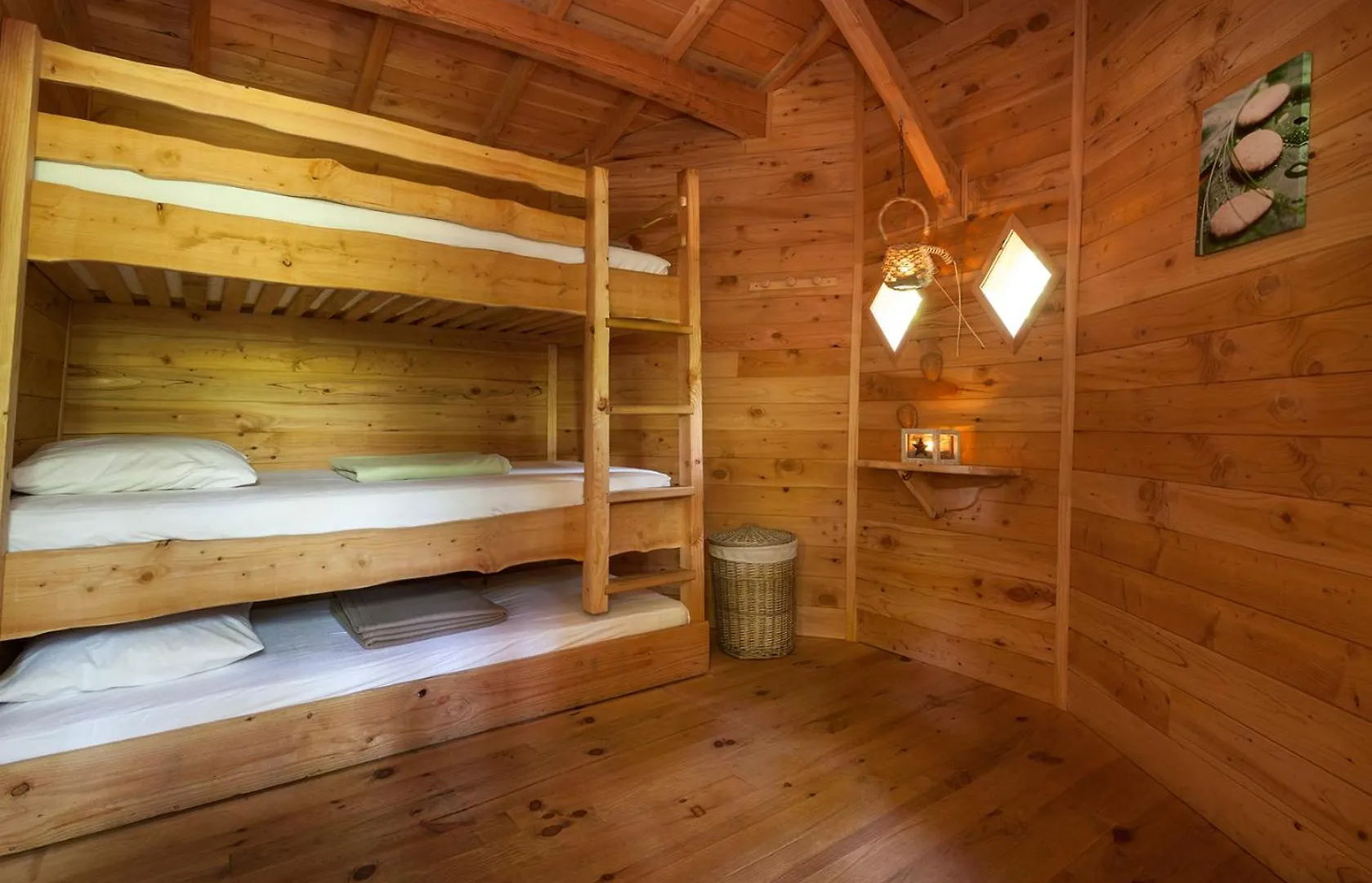 Campsite Les Cabanes De Fontfroide Saint-Antoine  France
