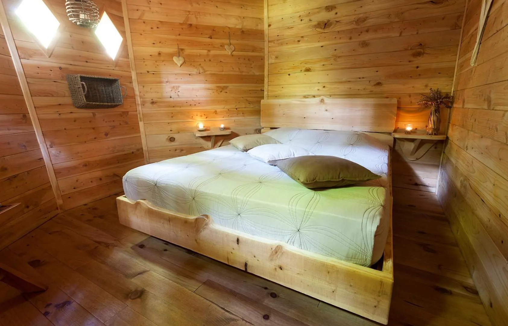Campsite Les Cabanes De Fontfroide Saint-Antoine  France
